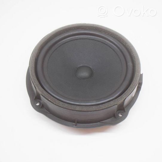 Audi Q3 F3 Altavoz de la puerta delantera 83A035415