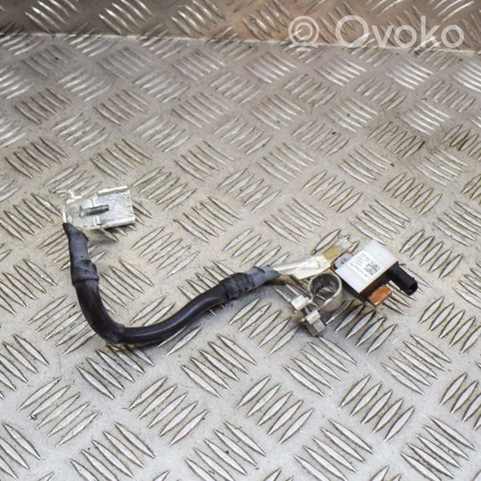 Volkswagen Golf VIII Câble négatif masse batterie 5WA915181C