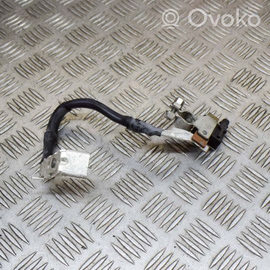 Volkswagen Golf VIII Câble négatif masse batterie 5WA915181C