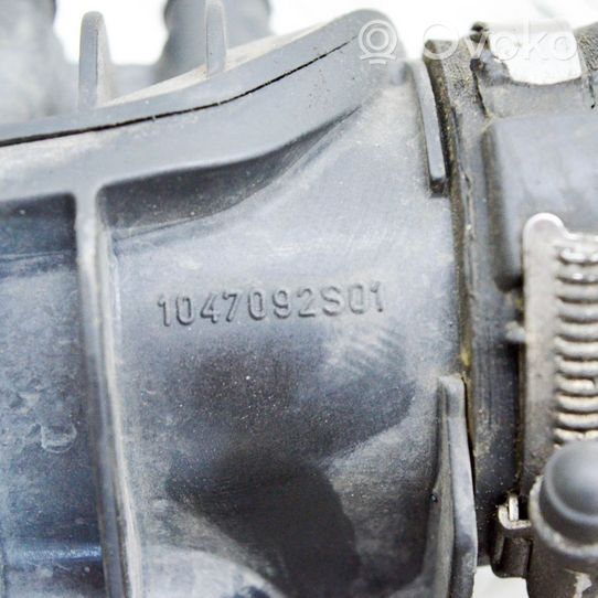 Ford Focus Intake manifold 1047092S01