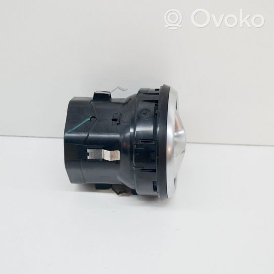 Mercedes-Benz A W176 Copertura griglia di ventilazione cruscotto A1768300754