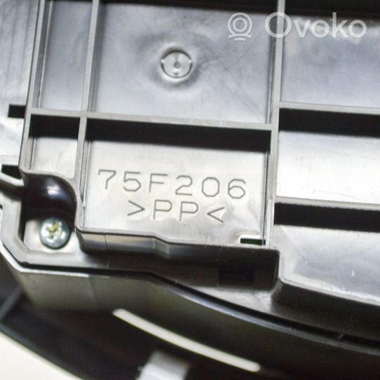 Toyota Yaris Przełącznik / Włącznik nawiewu dmuchawy 559000D820