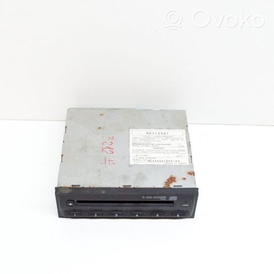Mitsubishi Grandis CD/DVD-vaihdin MZ312961