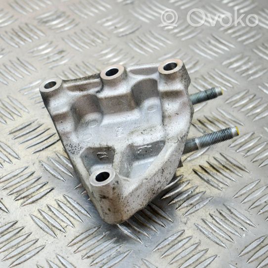 Hyundai Ioniq Engine mounting bracket 