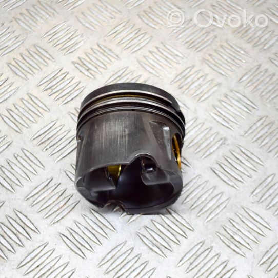 Mercedes-Benz GL X166 Piston A6420305517