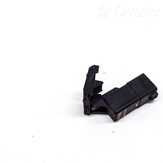 Volkswagen Tiguan Przekaźnik / Modul układu ogrzewania wstępnego 0522120504