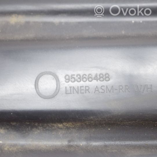 Opel Mokka X Revestimientos de la aleta guardabarros antisalpicaduras trasera 95366488