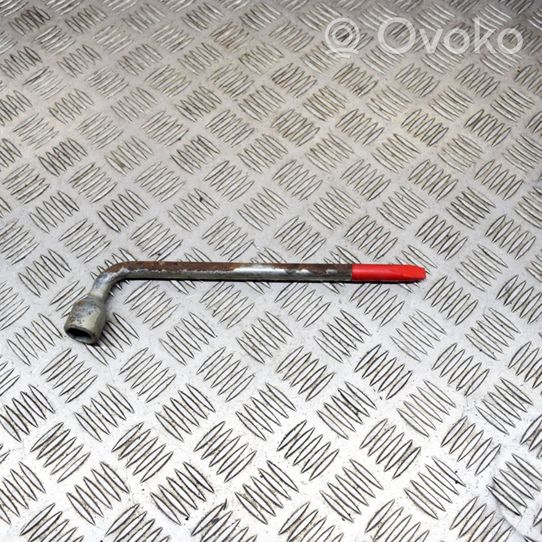 Volvo XC90 Wheel nut wrench 