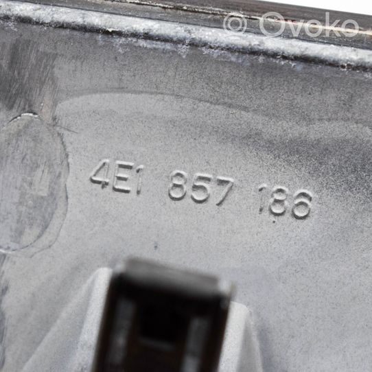 Audi A8 S8 D3 4E Rivestimento del vano portaoggetti del cruscotto 4E1857186H