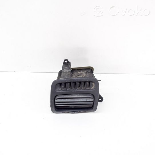 Toyota Land Cruiser (J100) Lango oro grotelės 5568060010