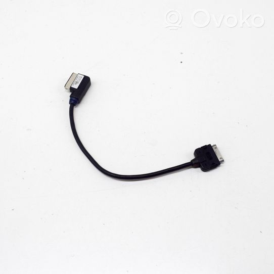 Audi A5 8T 8F Câble adaptateur AUX 4F0051510K