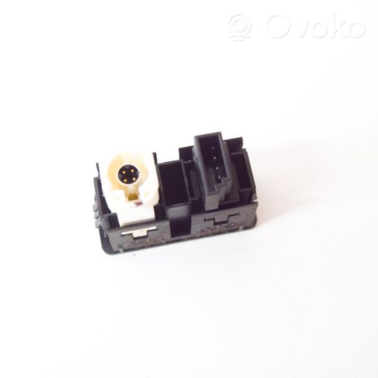 BMW 4 F32 F33 Câble adaptateur AUX 9229246