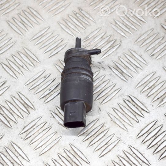 Mercedes-Benz SL R230 Windscreen/windshield washer pump 