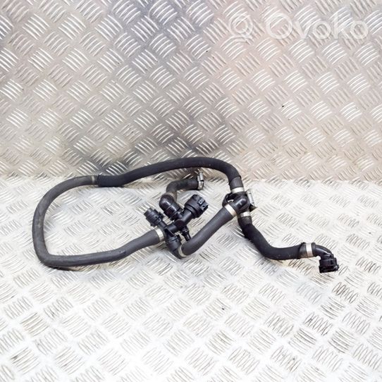 BMW X6 F16 Engine coolant pipe/hose 8514220