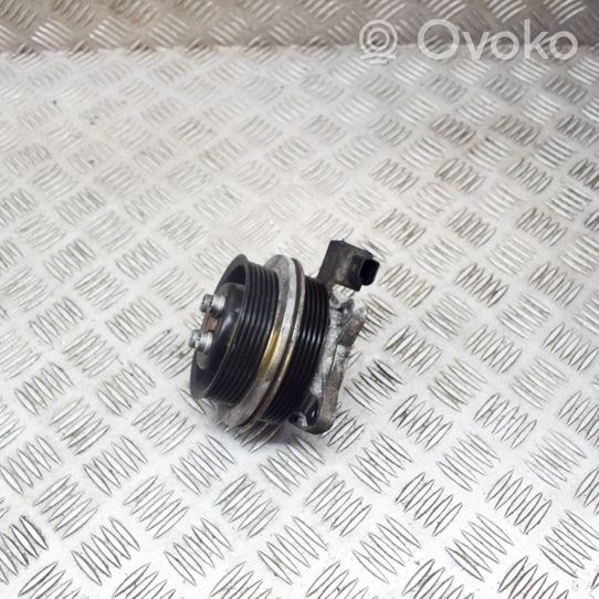 Volkswagen Golf VI Water pump 