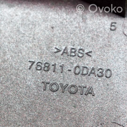 Toyota Yaris Apdaila galinio dangčio 768110DA30