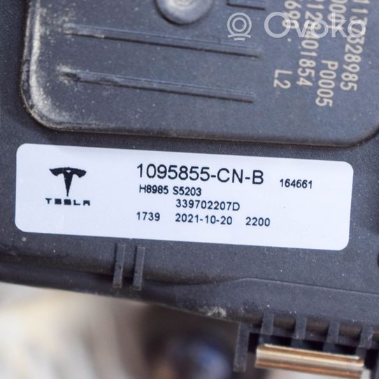 Tesla Model 3 Wischergestänge Wischermotor vorne 339702207D
