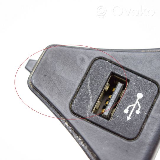BMW 7 G11 G12 Connettore plug in USB 7944201