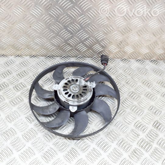 Volkswagen Touran II Hélice moteur ventilateur 28909000011