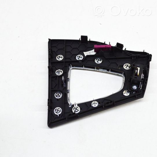 BMW 3 F30 F35 F31 Rivestimento in plastica cornice della leva del cambio 82417004