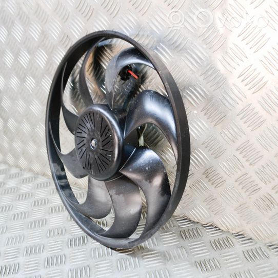 Ford Focus Hélice moteur ventilateur 5YY0539