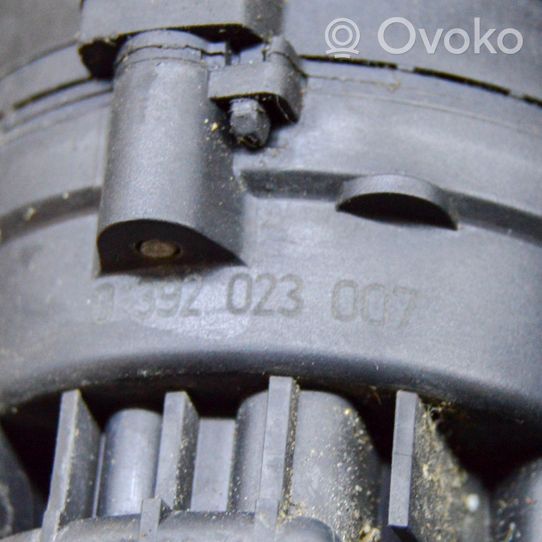 Audi A6 S6 C6 4F Pompe à eau de liquide de refroidissement 0392023007