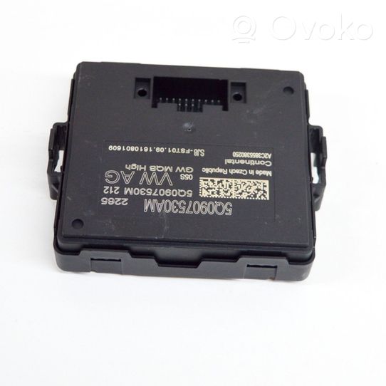 Volkswagen PASSAT B8 Gateway valdymo modulis 5Q0907530AM