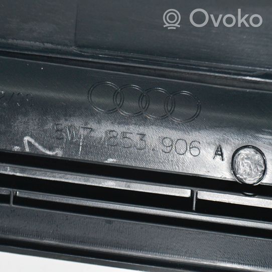 Audi A5 Priekinio slenksčio apdaila (vidinė) 8W7853906A