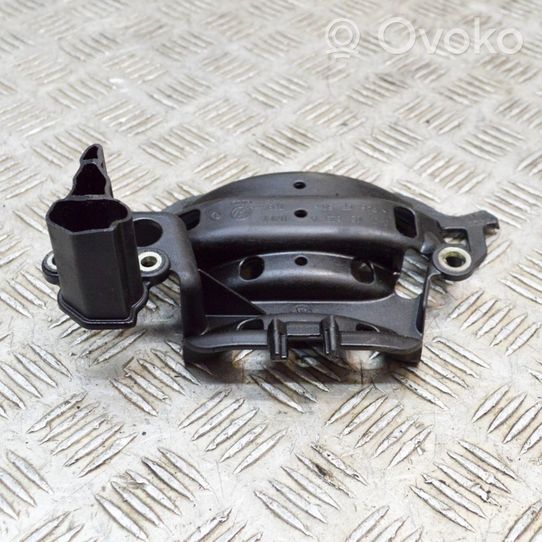 Volkswagen Golf V Altra parte del vano motore 06D103623A