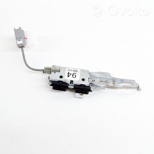 Toyota Prius (XW50) Amplificateur d'antenne 