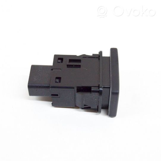 Toyota Prius (XW50) Maniglia di rilascio del tappo carburante M61693