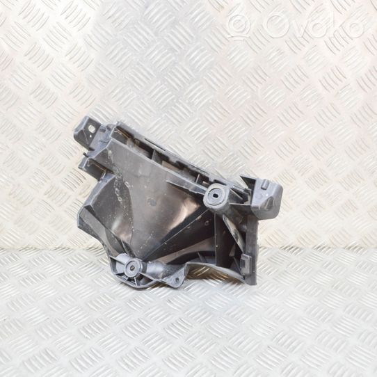 Audi Q8 Soporte de montaje del parachoques trasero 4M8807394