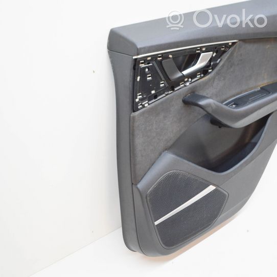 Audi Q8 Takaoven verhoilu 4M8868068