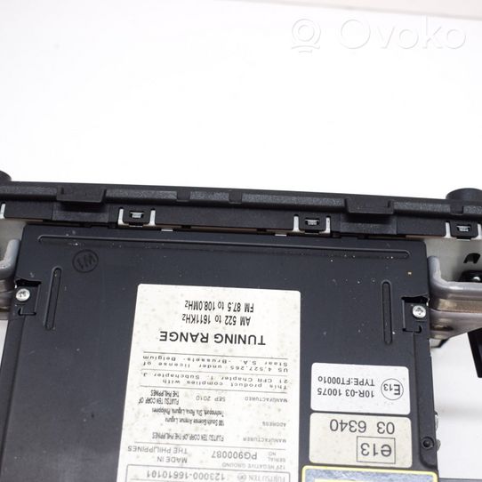 Toyota Prius (XW30) Panel / Radioodtwarzacz CD/DVD/GPS 121862196