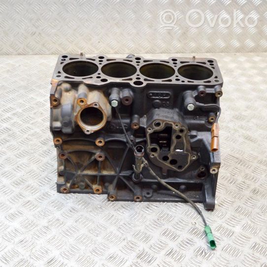 Volkswagen Golf V Blok silnika 06F103021D