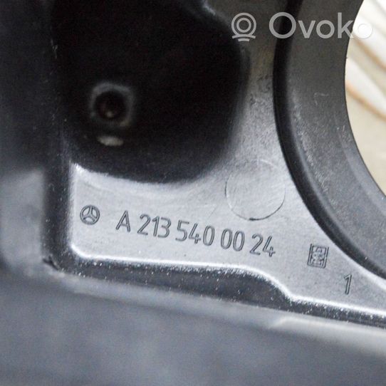 Mercedes-Benz EQC Skrzynka bezpieczników / Komplet A2135400024