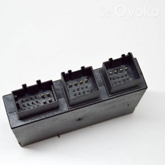 Audi A6 S6 C6 4F Vetokoukun ohjainlaite/moduuli 4F0907383B