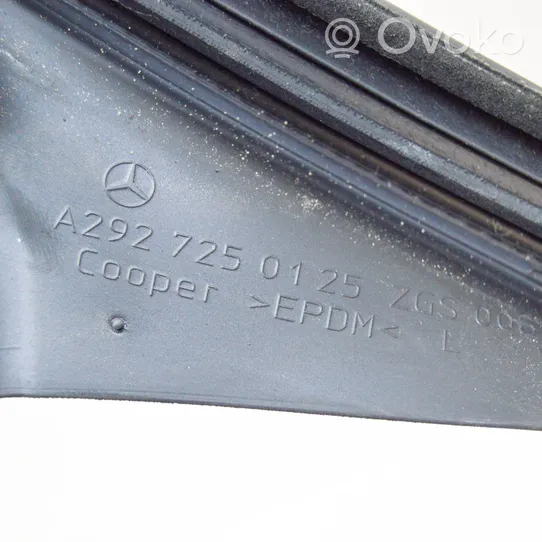 Mercedes-Benz GLE (W166 - C292) Rivestimento modanatura del vetro della portiera anteriore A2927250125