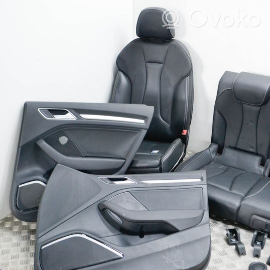 Audi A3 S3 8V Interior set 8K0881671