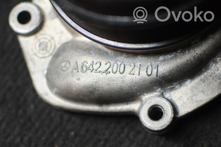 Mercedes-Benz ML W166 Vesipumppu A6422002101