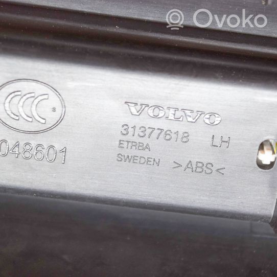 Volvo S90, V90 Takaoven kynnyksen suojalista 31377618