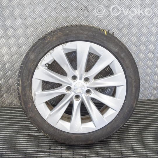 Tesla Model S Jante alliage R12 105933700A