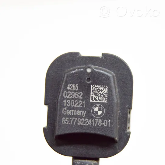 BMW 6 F12 F13 Czujnik uderzenia Airbag 9224178