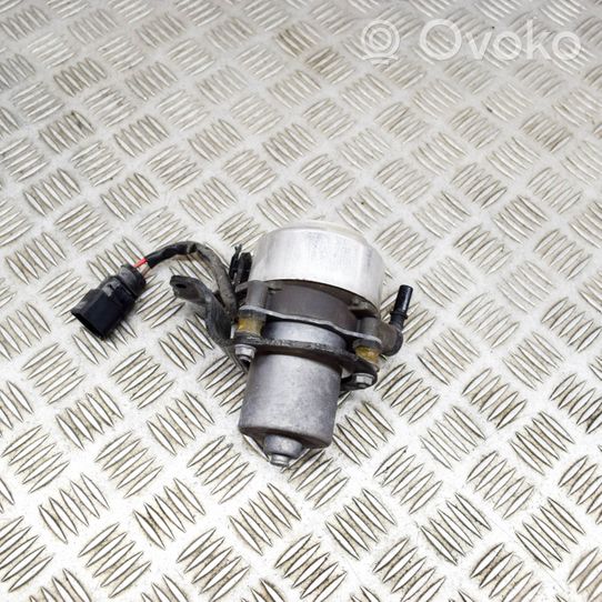 Audi Q3 F3 Alipainepumppu 5Q0612181