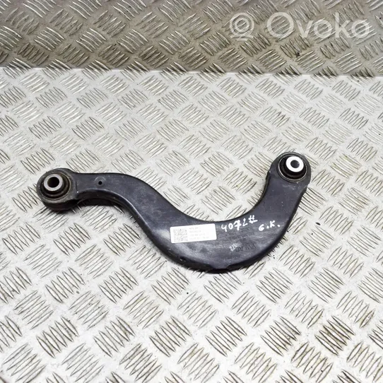 Volkswagen Golf VIII Braccio di controllo sospensione posteriore superiore/braccio oscillante 5Q0505323D