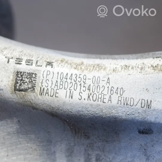 Tesla Model 3 Etu-alatukivarren haarukkavipu 104435900A