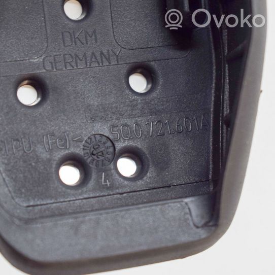 Volkswagen Golf VIII Other exterior part 5Q2721647A