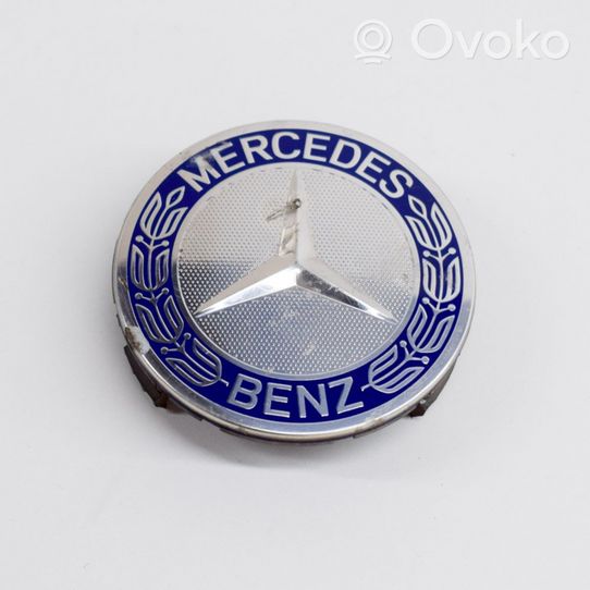 Mercedes-Benz C W205 Embellecedor/tapacubos de rueda R12 A1714000025