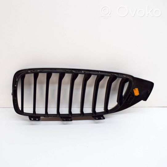 BMW 4 F36 Gran coupe Grille inférieure de pare-chocs avant 7294814