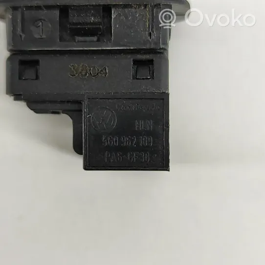 Volkswagen Golf VII Inne przełączniki i przyciski 5G0962109